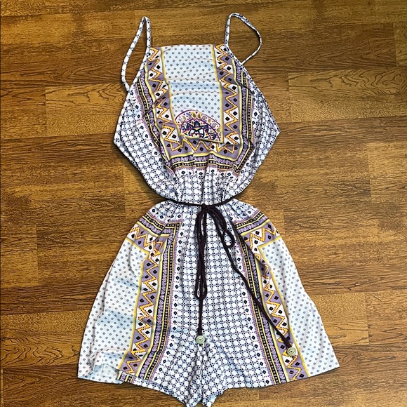 Women’s Tigerlily Multicolor Patterned  tank romper  size 4 - Picture 1 of 7